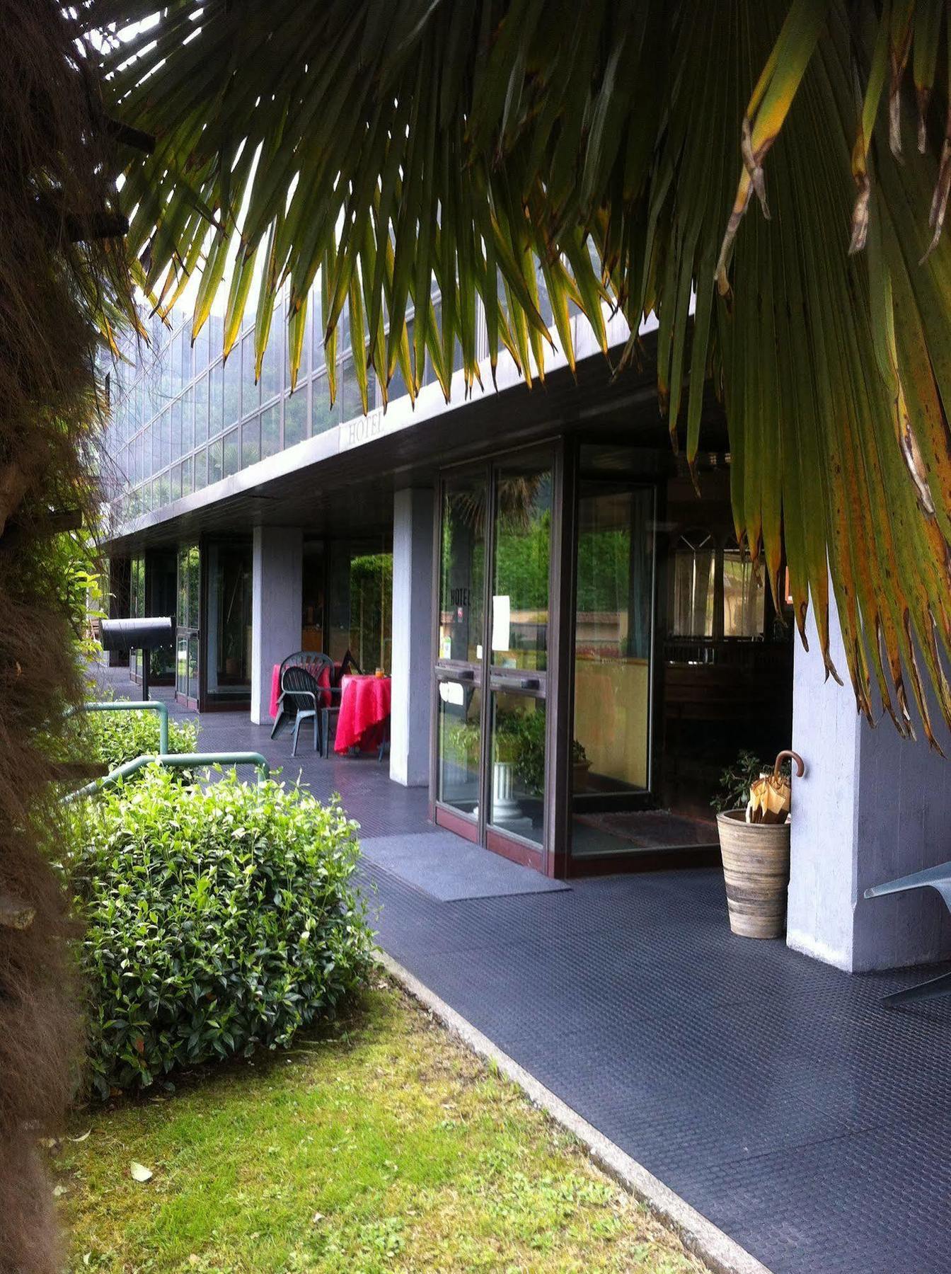 Hotel Cristallo Barga Fornaci di Barga エクステリア 写真